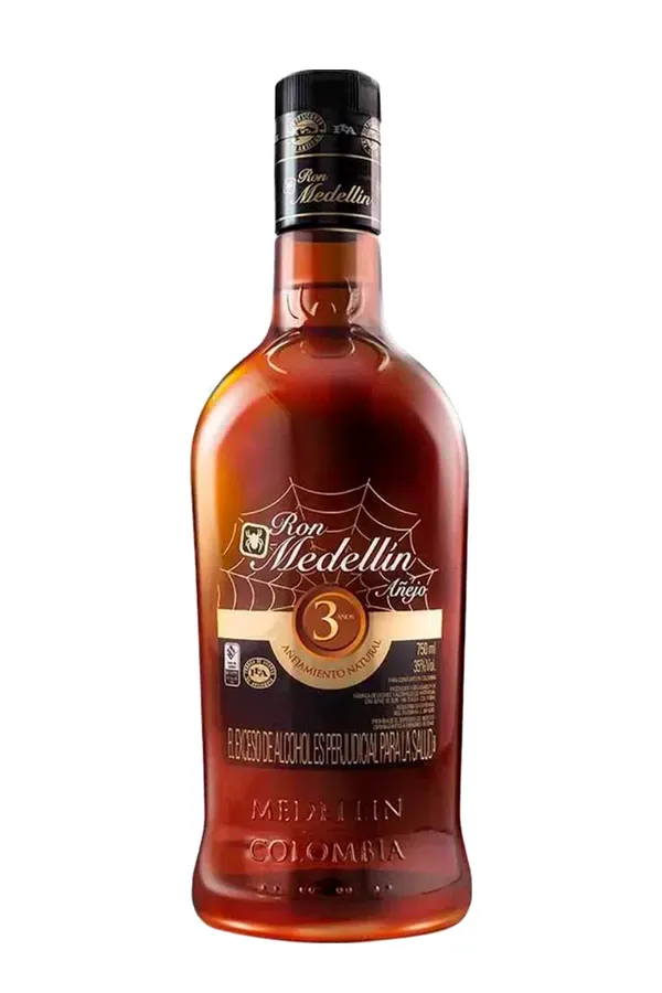 Ron Medellín 3 años, 750 ml